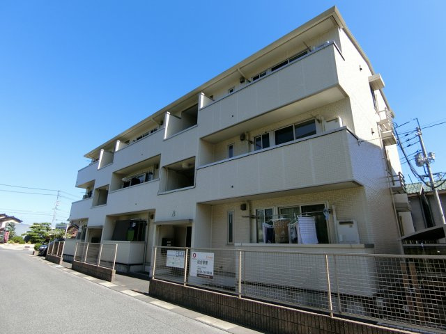 リビングタウン両三柳Ｂ棟