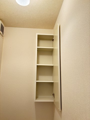 リビングタウン両三柳Ｂ棟の収納