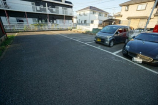 【駐車場】