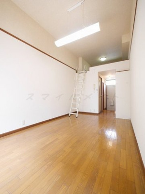 【居間・リビング】 | シダーハウス