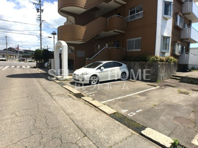 【駐車場】 | 成瀬ハイツⅡ | 駐車場があります