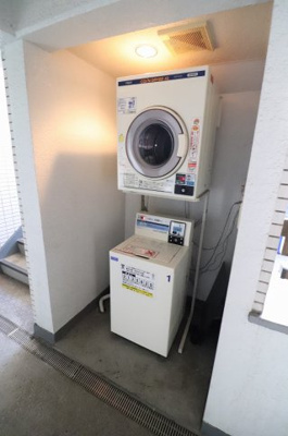 【その他共用部分】 | パース国立 | コインランドリー