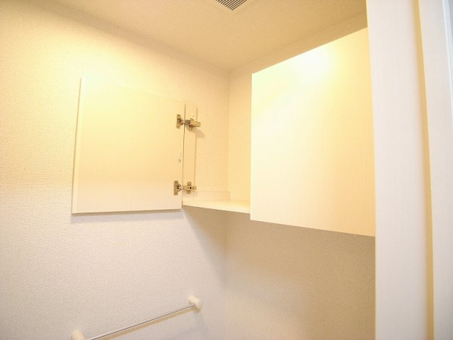  | Nicewell 鴻池 | 吊戸棚