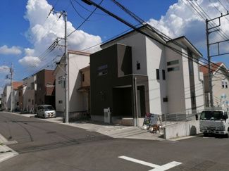 【前面道路含む現地写真】 | カースペース並列２台