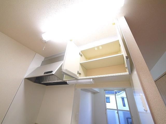ヴィルコートのキッチン|収納のためのスペースです