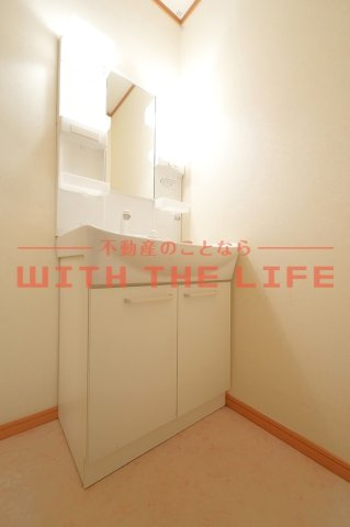 ミルキークォーツ【キャッシュバック対象物件】の独立洗面台|朝の身支度には欠かせない独立洗面化粧台