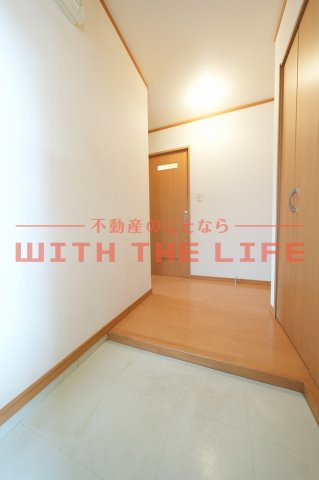 ミルキークォーツ【キャッシュバック対象物件】の玄関|ゆったりとした玄関です