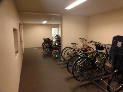 グラシア堺町御門の駐車場|駐輪場