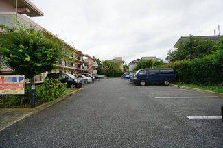 【駐車場】