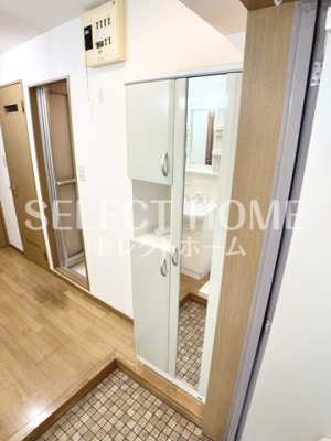 【玄関】 | グリーンヒルズ明大寺 | きれいな玄関です