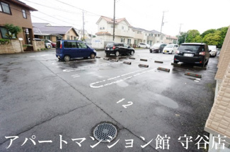 【駐車場】