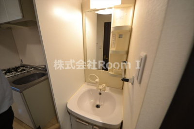 【洗面所】 | ディナスティ松屋町Ⅱ | スペースが確保できる洗面所です