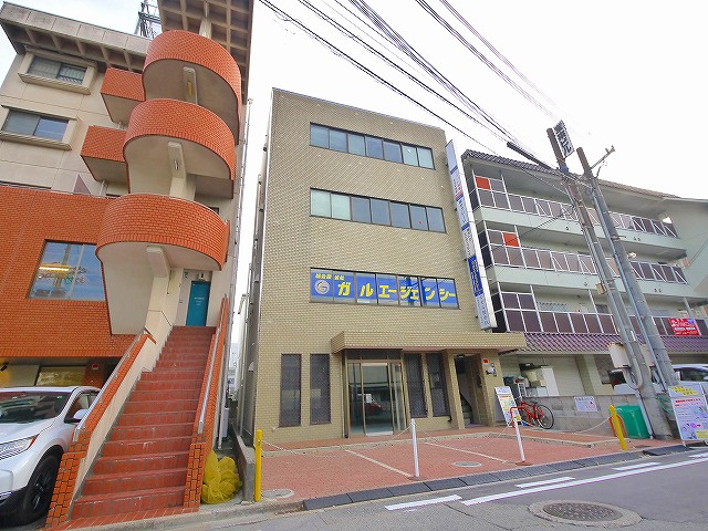 宝来ビルの外観