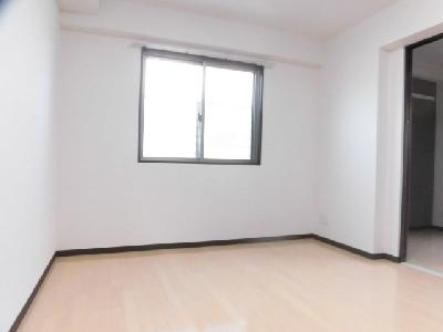 Residence西小路小米町の居間・リビング