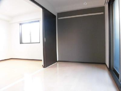 Residence西小路小米町の洋室
