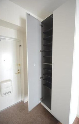 【玄関】 | ●シティアリーナ阿波座西