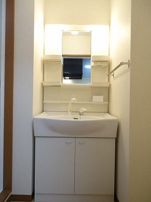  | サニーハイツ三園2