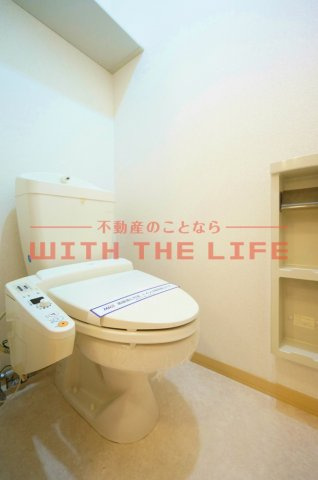 ルーンルディーⅠ【キャッシュバック対象物件】のトイレ|ゆったりとした空間のトイレです