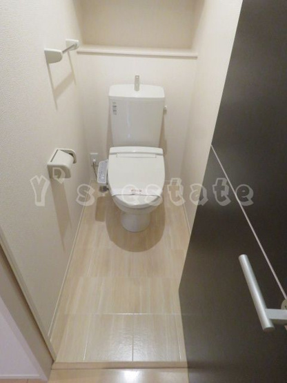 【トイレ】 | インペリアルカーサB棟 | この写真の反転です。