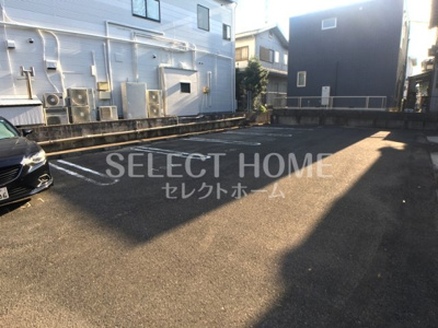 【駐車場】 | ハートヒルズ西大友 | 駐車場があります