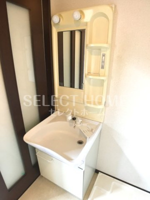 【独立洗面台】 | ハートヒルズ西大友 | 独立洗面台あり、毎朝おしゃれに忙しい女性の方におすすめです