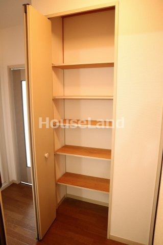 マリニース西浜の収納|小物を収納するのに便利です