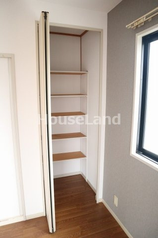 マリニース西浜の収納|ちょっとした収納スペースも充実しています