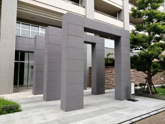 南海シティーコート岸和田の外観|入り口