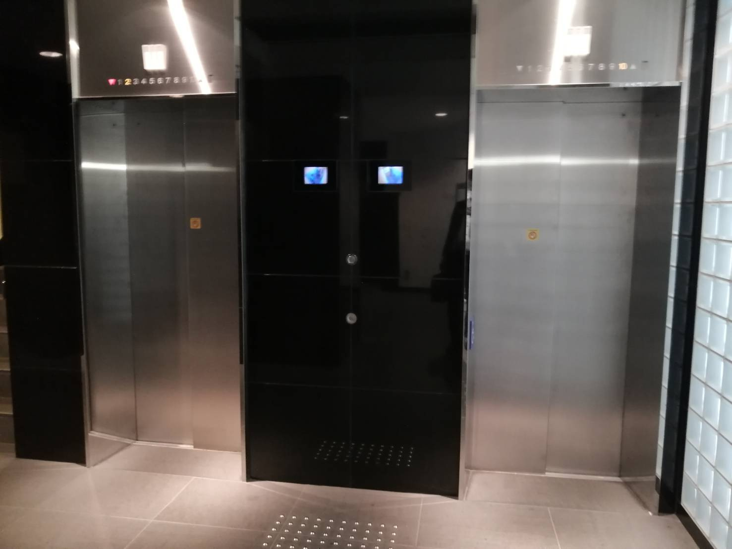 南海シティーコート岸和田のその他共用部分|エレベーター、2基ございます。