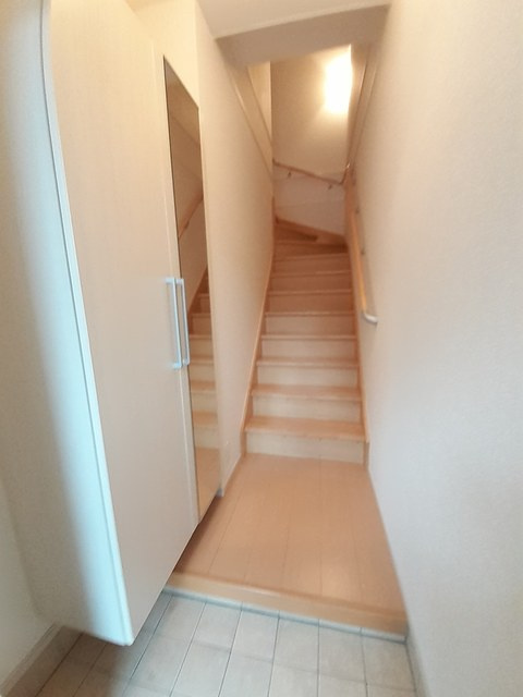 バービー・カール　A棟の玄関