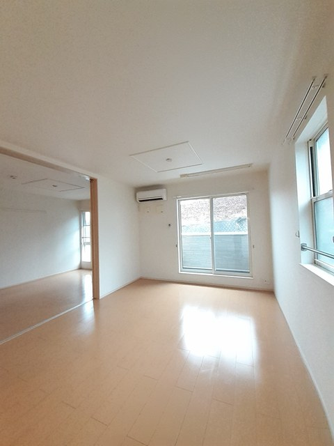 バービー・カール　A棟の居間・リビング