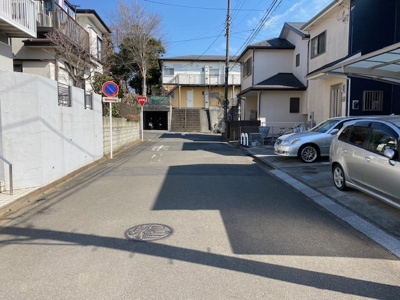 【前面道路含む現地写真】 | 藤沢市湘南台６丁目　中古戸建