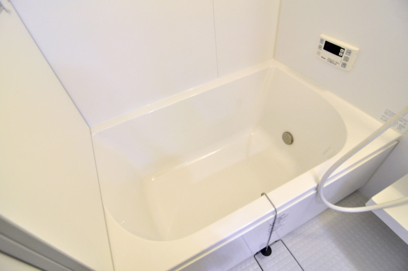 ティアラの浴室|落ち着いた空間のお風呂です