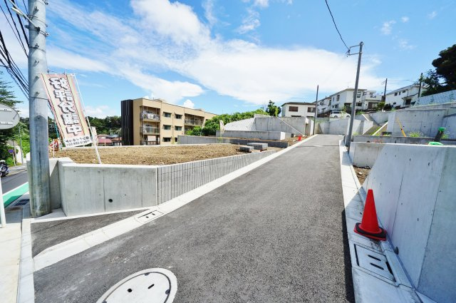 周辺には公園が点在し、豊かな緑に包まれた住環境！保土ケ谷区桜ケ丘1丁目　全１４棟新築戸建ての外観|保土ケ谷区桜ヶ丘1丁目の全14区画の新築戸建てのご紹介です。
