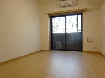 【居間・リビング】 | ルーブル三軒茶屋伍番館