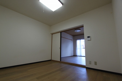 【洋室】 | レジデンス花京院 | ※室内写真は参考です