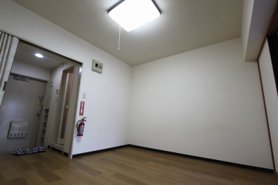 【居間・リビング】 | レジデンス花京院 | ※室内写真は参考です