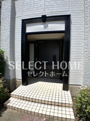 【エントランス】 | グロリアスⅡ | ゆとりのあるエントランスです