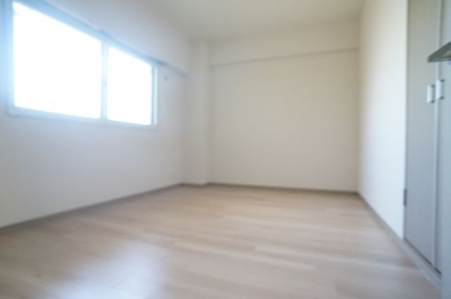 シャルマンコーポ荒牧の寝室