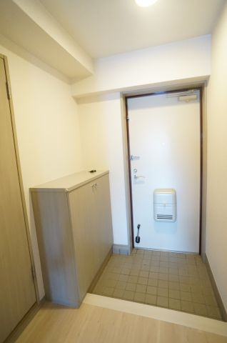 シャルマンコーポ荒牧の玄関