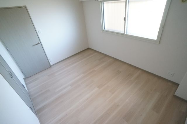 シャルマンコーポ荒牧の寝室