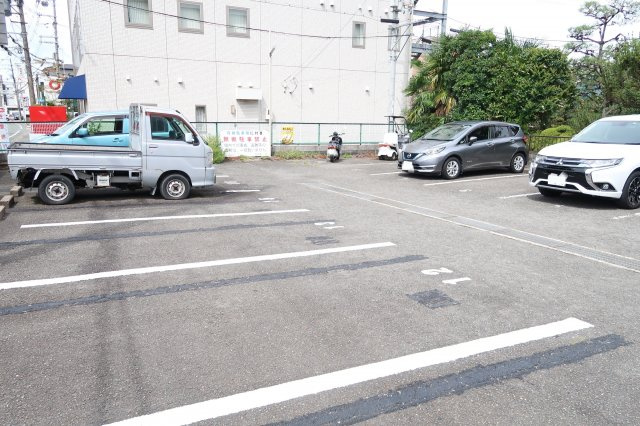 パークハイツエクセルの駐車場|敷地内駐車場