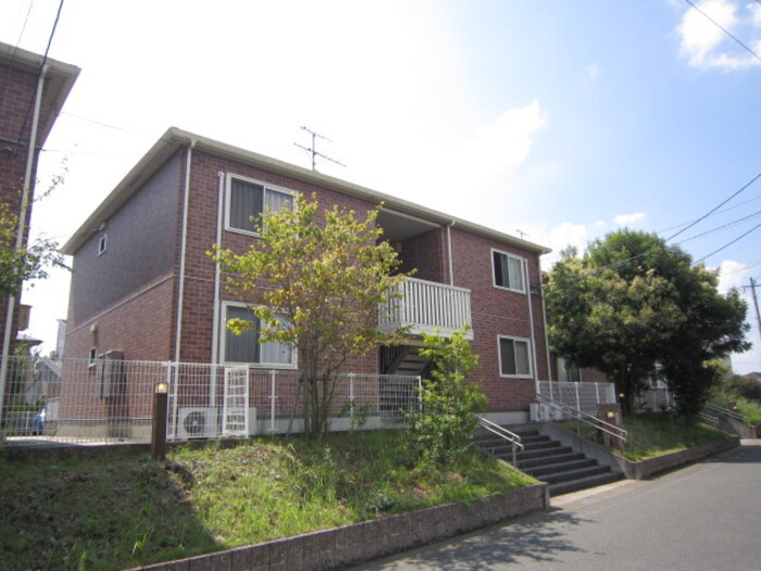 菊池郡菊陽町光の森３丁目のアパート