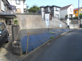 【前面道路含む現地写真】