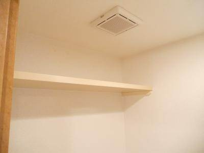 ハウスセゾン両替町のその他|トイレ上部棚
