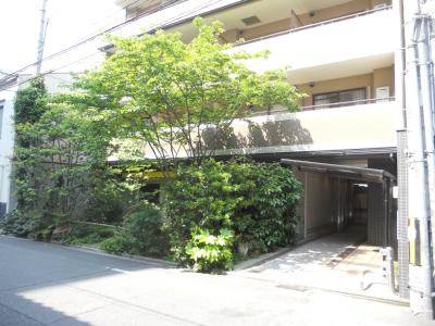 ハウスセゾン両替町のエントランス