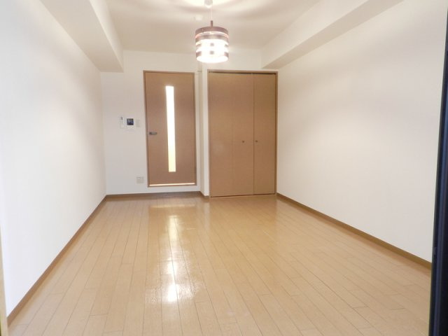 ハウスセゾン両替町の居間・リビング|室内