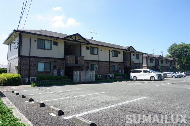 熊本市中央区黒髪６丁目のアパートの駐車場