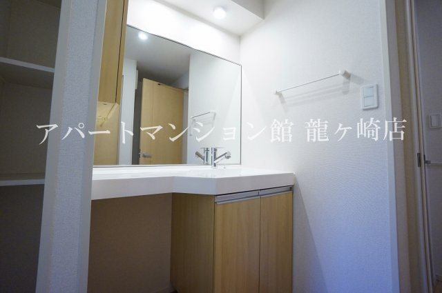 アルカディアⅥの独立洗面台