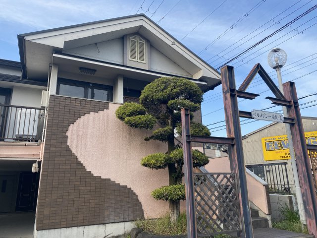 ベルメゾン一須賀Ⅲ号館の外観